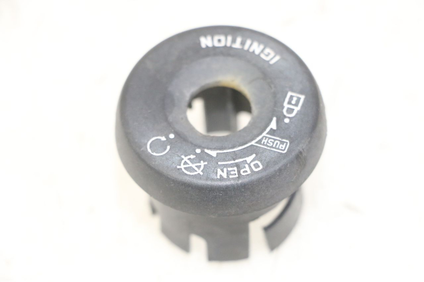 photo de CACHE NEIMAN MBK BOOSTER SPIRIT NAKED 50 (2004 - 2017) - Vue principale