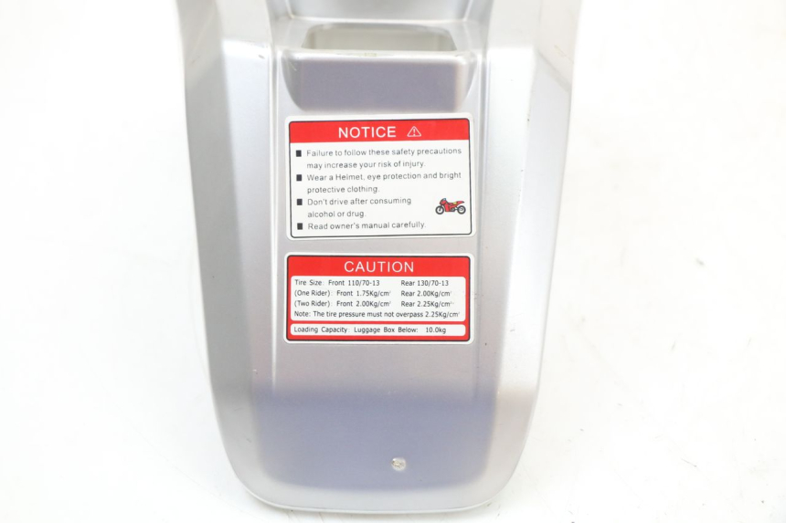 photo de CACHE NEIMAN LONGJIA EASY MAX 125 (2020 - 2024) - Gros plan technique