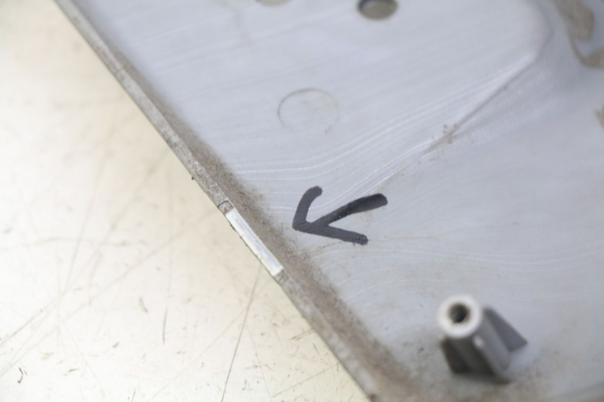 photo de CACHE NEIMAN DAELIM S3 125 (2010 - 2017) - Autre angle de vue