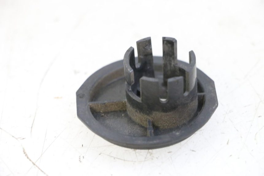 photo de CACHE NEIMAN SUZUKI BURGMAN 125 (2015 - 2017) - Détail de la pièce