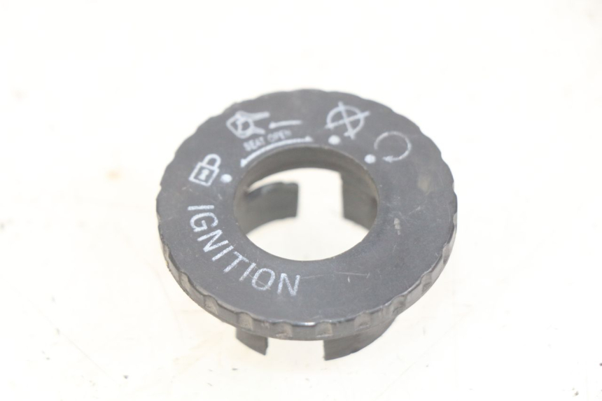 photo de CACHE NEIMAN SYM SYMPHONY 125 (2009 - 2015) - Vue principale