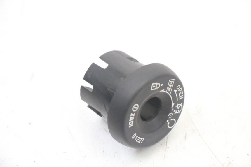 photo de CACHE NEIMAN YAMAHA YP MAJESTY 125 (2007 - 2010) - Détail de la pièce