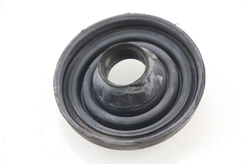 photo de CACHE POUSSIERE PHARE KYMCO DINK 4T 50 (2007 - 2018) - Détail de la pièce