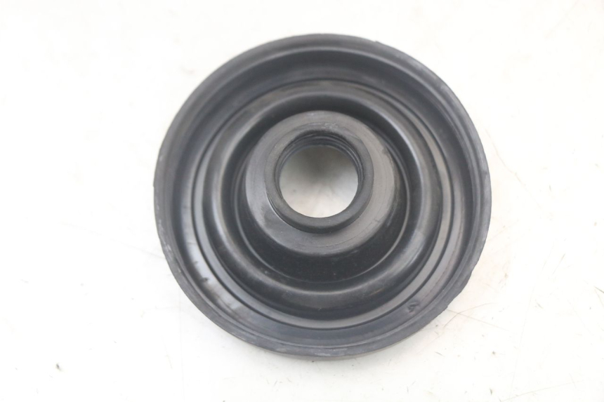 photo de CACHE POUSSIERE PHARE MBK FLAME X 125 (2007 - 2016) - Zoom état d’usage