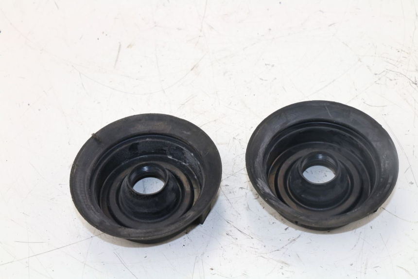 photo de CACHE POUSSIERE PHARE YAMAHA X-MAX XMAX 250 (2006 - 2009) - Détail de la pièce