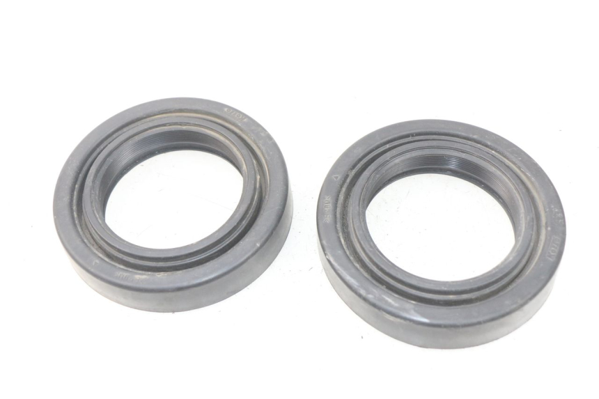 photo de CACHE POUSSIERE PHARE YAMAHA YP T-MAX TMAX 530 (2017 - 2020) - Vue principale