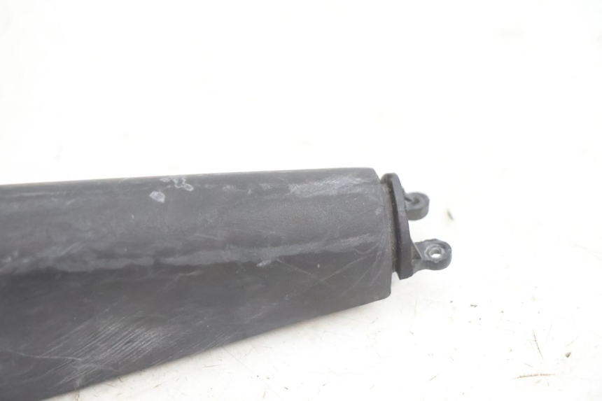 photo de CACHE RETROVISEUR PIAGGIO X8 STREET 125 (2006 - 2007) - Autre angle de vue