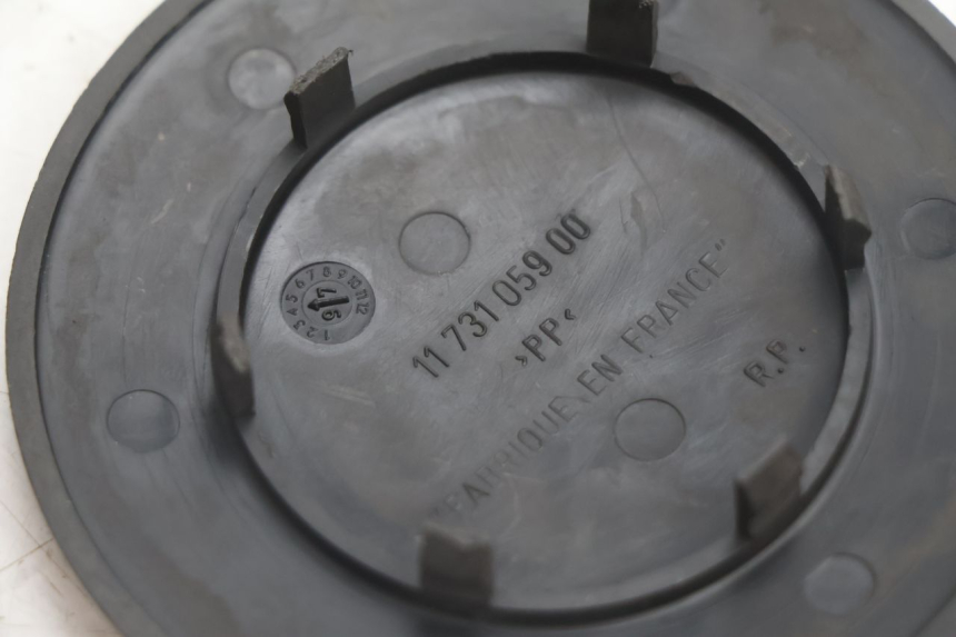 photo de CACHE ROUE PEUGEOT BUXY 50 (1993 - 1998) - Autre angle de vue
