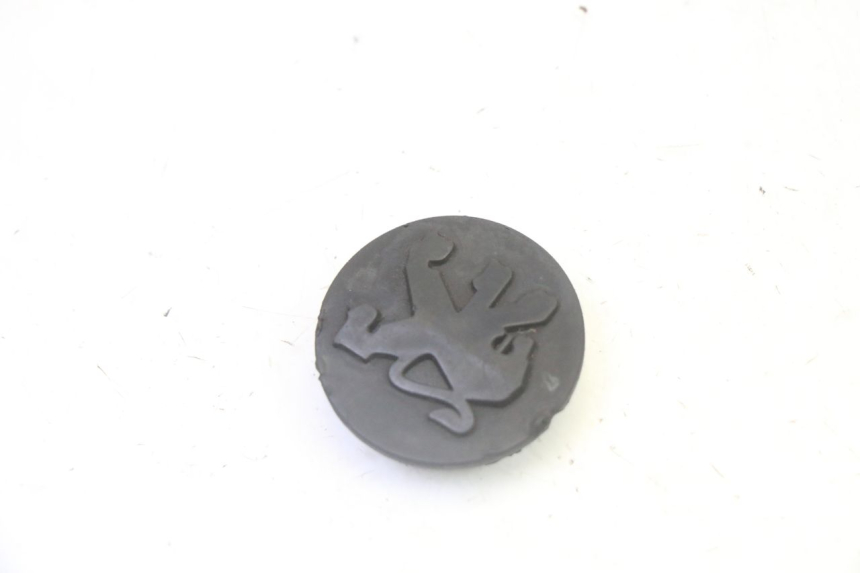 photo de CACHE ROUE PEUGEOT ELYSTAR 50 (2002 - 2014) - Détail de la pièce