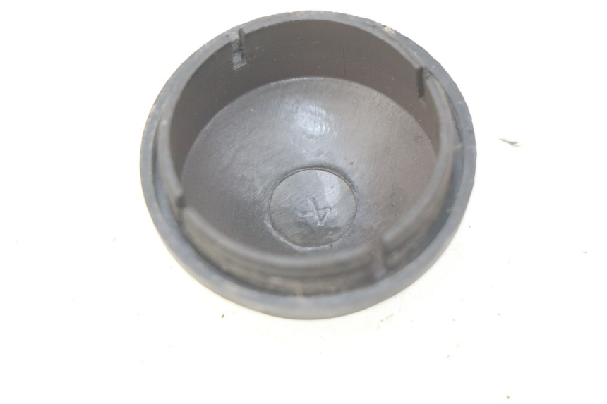 photo de CACHE ROUE PIAGGIO FLY 2T 50 (2004 - 2017) - Détail de la pièce