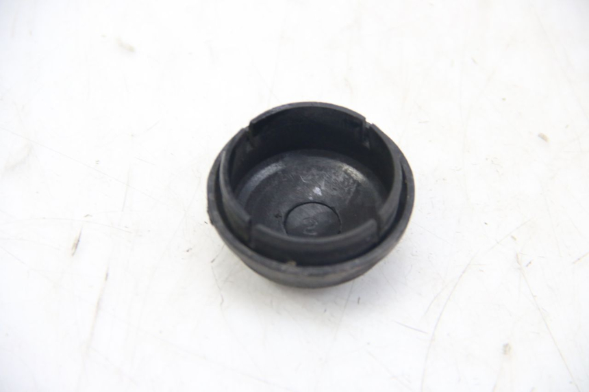 photo de CACHE ROUE PIAGGIO FLY 2T 50 (2004 - 2017) - Détail de la pièce