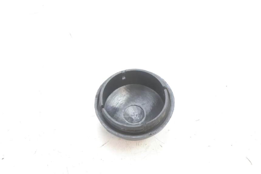 photo de CACHE ROUE PIAGGIO FLY 2T 50 (2004 - 2017) - Zoom état d’usage
