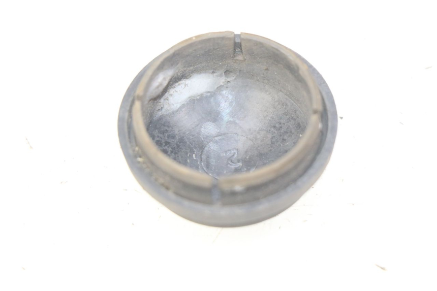 photo de CACHE ROUE PIAGGIO FLY 100 (2006 - 2010) - Détail de la pièce