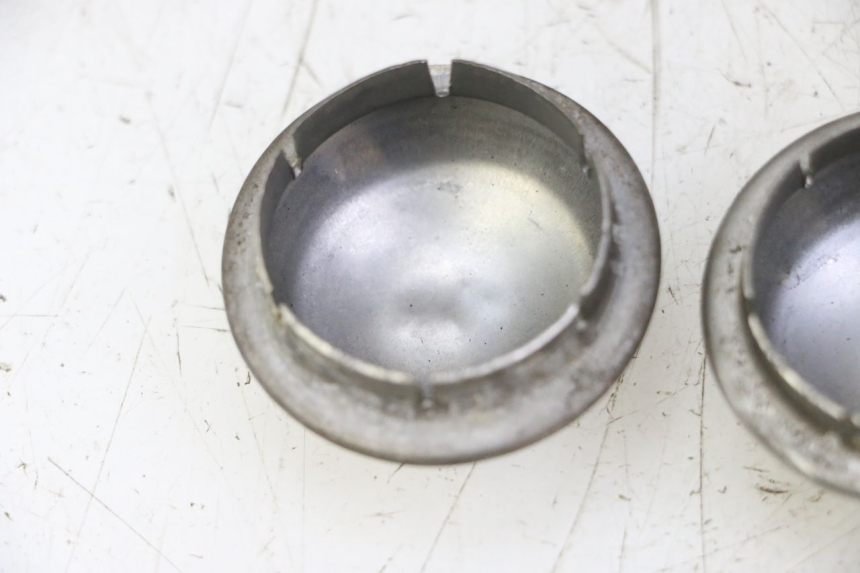 photo de CACHE ROUE PIAGGIO MP3 LT 300 (2010 - 2016) - Autre angle de vue