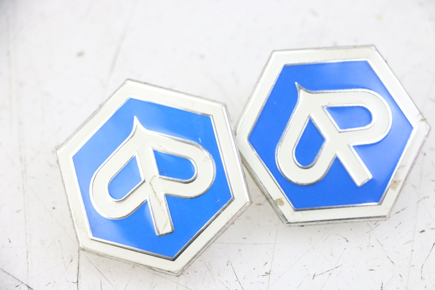 photo de CACHE ROUE PIAGGIO MP3 500 (2014 - 2017) - Détail de la pièce