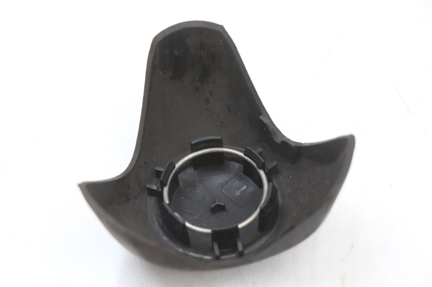 photo de CACHE ROUE MBK MW TRYPTIK 125 (2014 - 2016) - Zoom état d’usage