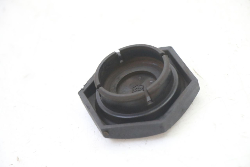 photo de CACHE ROUE PIAGGIO NRG POWER PUREJET 50 (2018 - 2021) - Zoom état d’usage