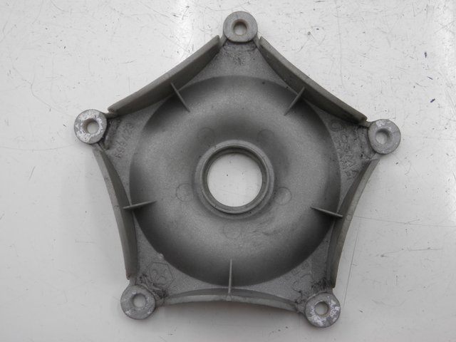 photo de CACHE ROUE PIAGGIO X8 125 (2004 - 2007) - Détail de la pièce