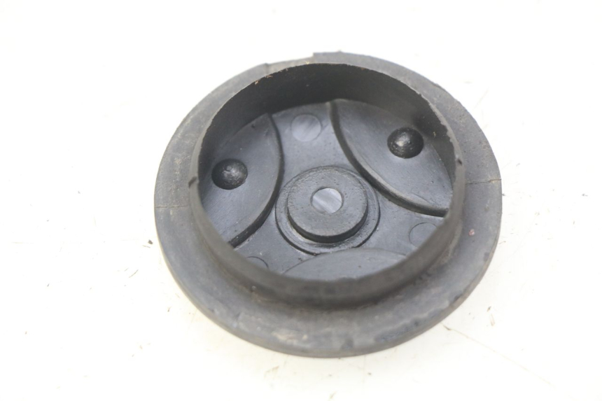 photo de CACHE ROUE RIDE RACE GT 2T 50 (2012 - 2017) - Détail de la pièce