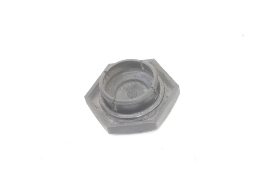 photo de CACHE ROUE GILERA RUNNER SP 50 (2006 - 2008) - Zoom état d’usage