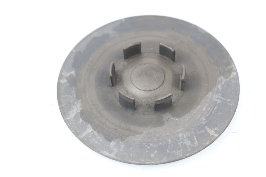 photo de CACHE ROUE APRILIA SR CARB LC 2T 50 (2004 - 2012) - Détail de la pièce