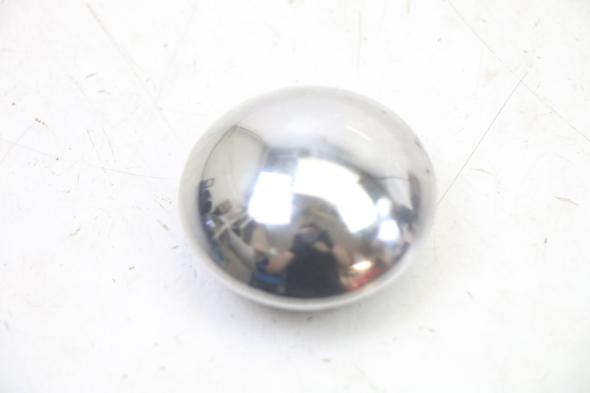 photo de CACHE ROUE APRILIA SXR 50 (2021 - 2023) - Détail de la pièce