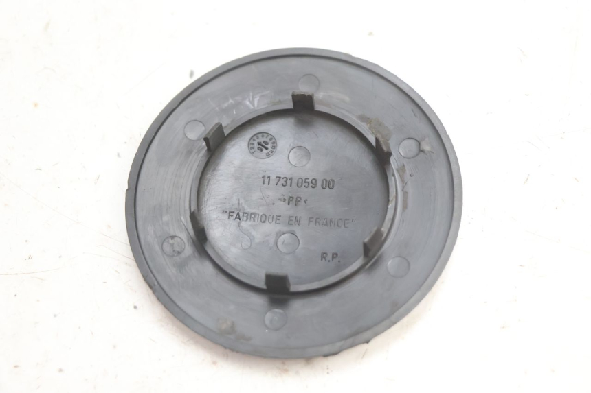 photo de CACHE ROUE PEUGEOT TREKKER 50 (1995 - 2004) - Zoom état d’usage