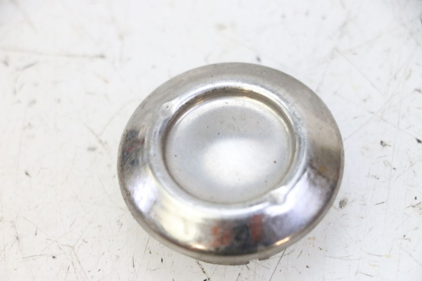 photo de CACHE ROUE PIAGGIO VESPA PRIMAVERA 2T 50 (2013 - 2018) - Détail de la pièce