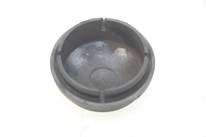 photo de CACHE ROUE PIAGGIO ZIP 4T 50 (2018 - 2020) - Détail de la pièce