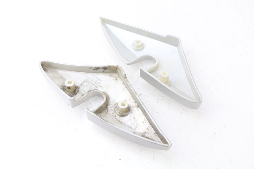 photo de CACHE SOUS SELLE HYOSUNG AQUILA GV 125 (2009 - 2016) - Zoom état d’usage