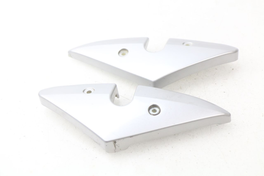 photo de CACHE SOUS SELLE HYOSUNG AQUILA GV 125 (2009 - 2016) - Autre angle de vue