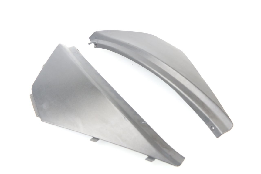 photo de CACHE SOUS SELLE APRILIA ATLANTIC 125 (2003 - 2009) - Autre angle de vue