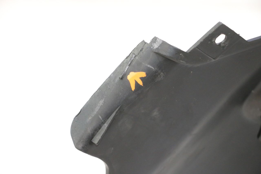 photo de CACHE SOUS SELLE MBK BOOSTER ROCKET 50 (2004 - 2016) - Gros plan technique