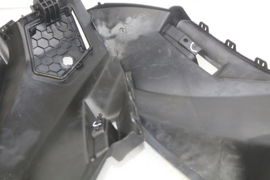 photo de CACHE SOUS SELLE PEUGEOT CITYSTAR 125 (2011 - 2017) - Détail de la pièce