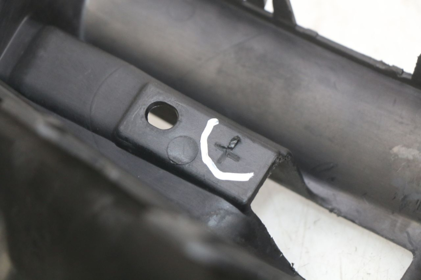 photo de CACHE SOUS SELLE PEUGEOT CITYSTAR 125 (2011 - 2017) - Autre angle de vue