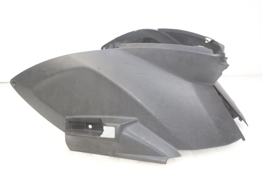 photo de CACHE SOUS SELLE PEUGEOT CITYSTAR 125 (2011 - 2017) - Points de fixation