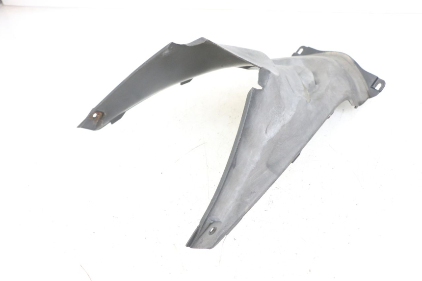 photo de CACHE SOUS SELLE YAMAHA CYGNUS X 125 (2004 - 2007) - Zoom état d’usage