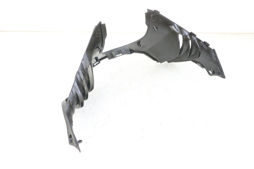 photo de CACHE SOUS SELLE DAELIM BESBI 125 (2007 - 2008) - Zoom état d’usage