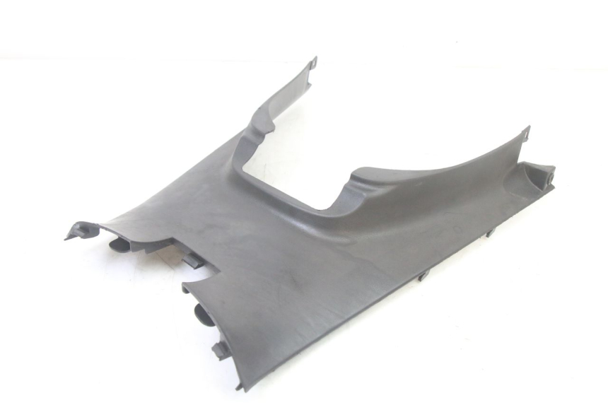 photo de CACHE SOUS SELLE KYMCO DINK STREET 125 (2009 - 2014) - Gros plan technique