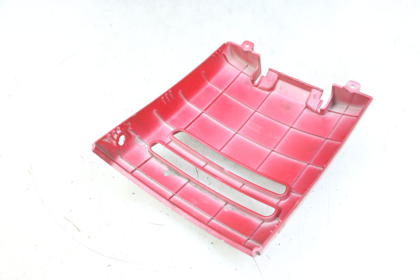 photo de CACHE SOUS SELLE PEUGEOT DJANGO 4T 50 (2014 - 2019) - Zoom état d’usage