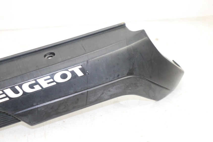 photo de CACHE SOUS SELLE DROIT PEUGEOT 103 SPX CLIP 50 (1989 - 1992) - Zoom état d’usage