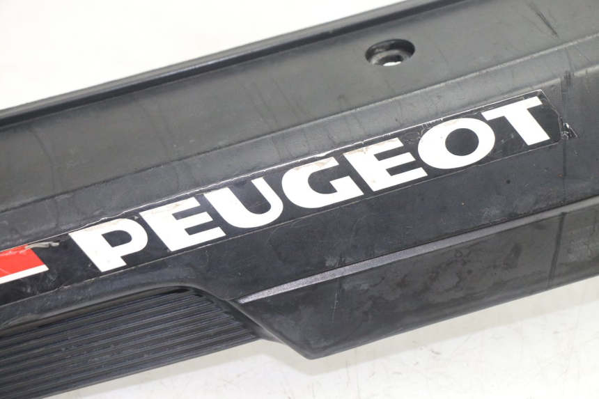 photo de CACHE SOUS SELLE DROIT PEUGEOT 103 SPX CLIP 50 (1989 - 1992) - Autre angle de vue