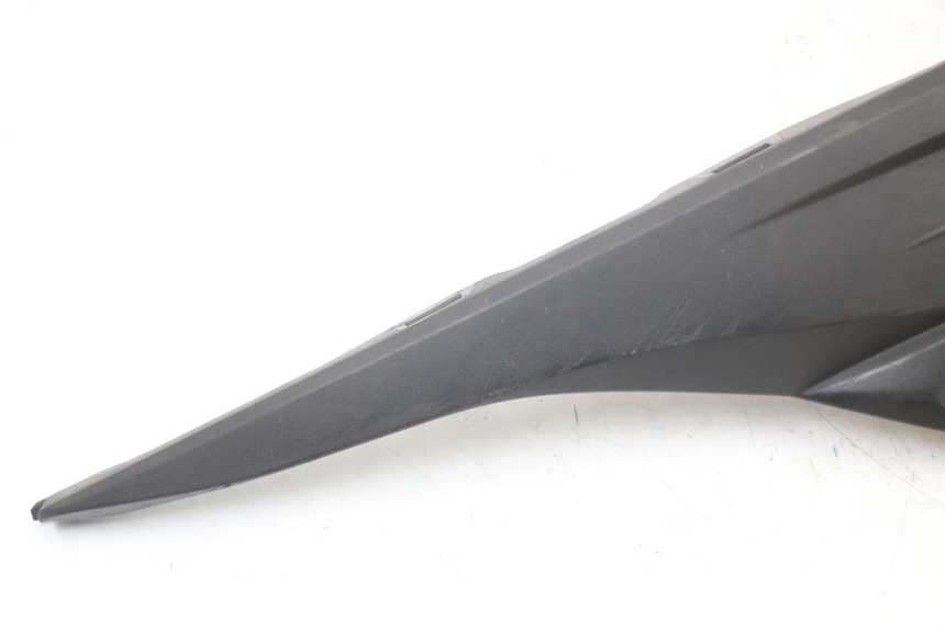 photo de CACHE SOUS SELLE DROIT SUZUKI ADDRESS 110 (2015 - 2020) - Zoom état d’usage