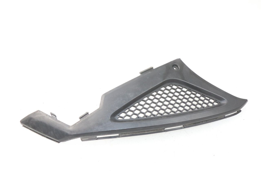 photo de CACHE SOUS SELLE DROIT KYMCO AGILITY RS 2T 50 (2009 - 2013) - Détail de la pièce