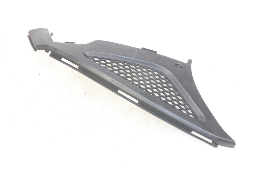 photo de CACHE SOUS SELLE DROIT KYMCO AGILITY RS 4T 50 (2009 - 2013) - Zoom état d’usage