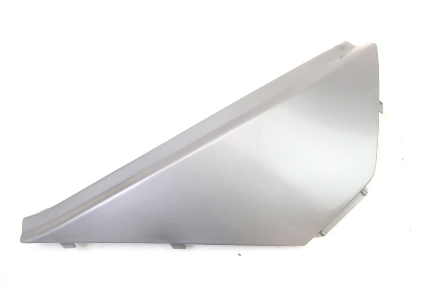 photo de CACHE SOUS SELLE DROIT APRILIA ATLANTIC 125 (2003 - 2009) - Vue principale