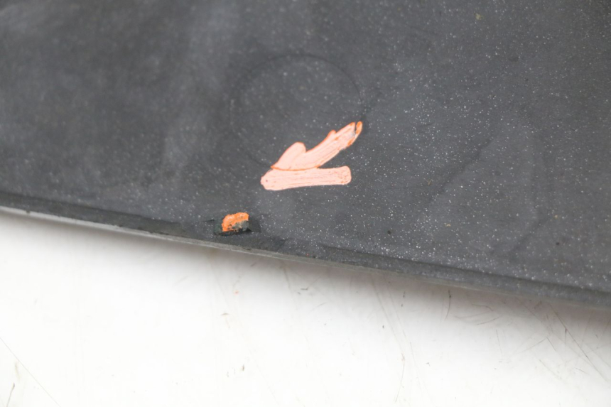 photo de CACHE SOUS SELLE DROIT BMW C1 125 (2000 - 2003) - Vue d’ensemble