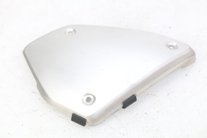 photo de CACHE SOUS SELLE DROIT HONDA CB R 1000 (2018 - 2023) - Vue principale