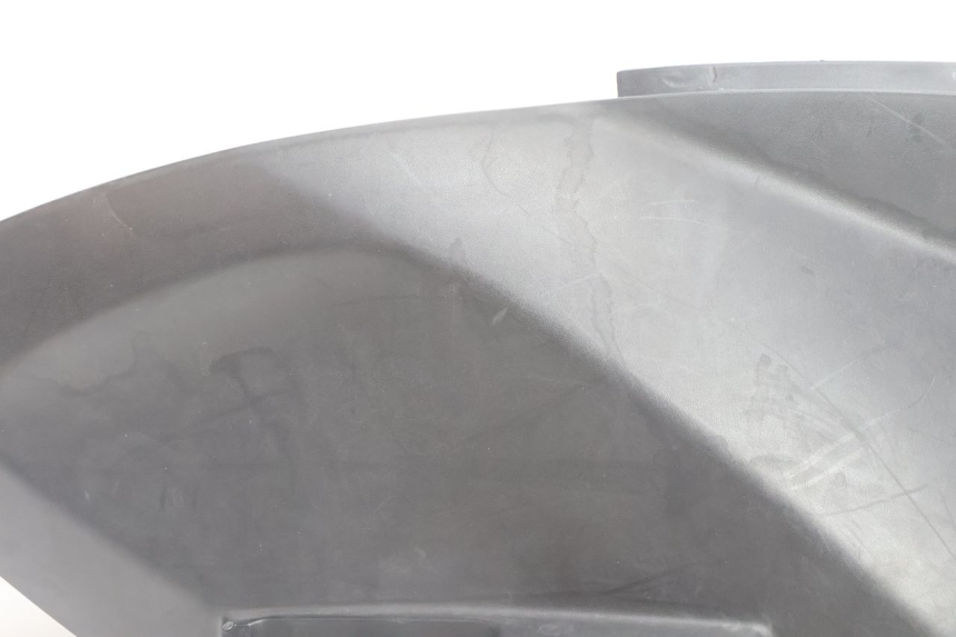 photo de CACHE SOUS SELLE DROIT PEUGEOT CITYSTAR 2T 50 (2018 - 2021) - Détail de la pièce