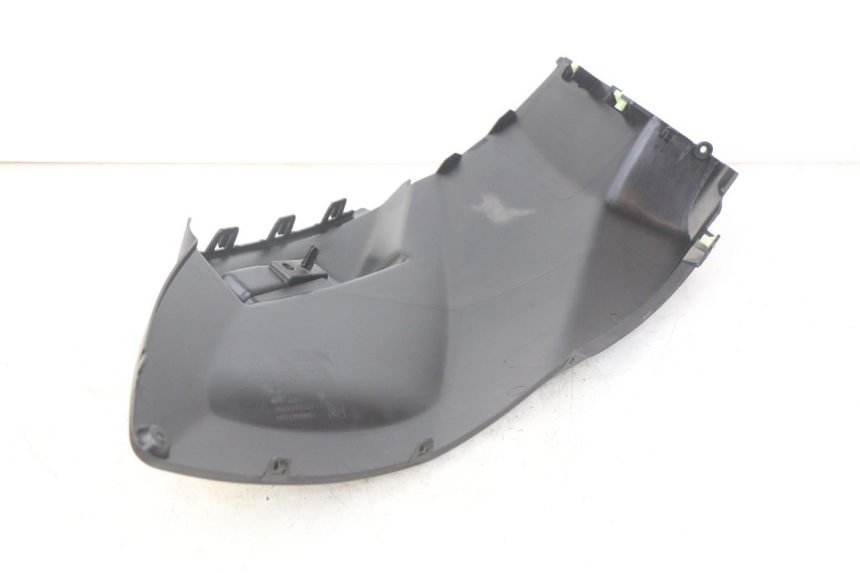 photo de CACHE SOUS SELLE DROIT PEUGEOT CITYSTAR AIR 125 (2014 - 2017) - Détail de la pièce